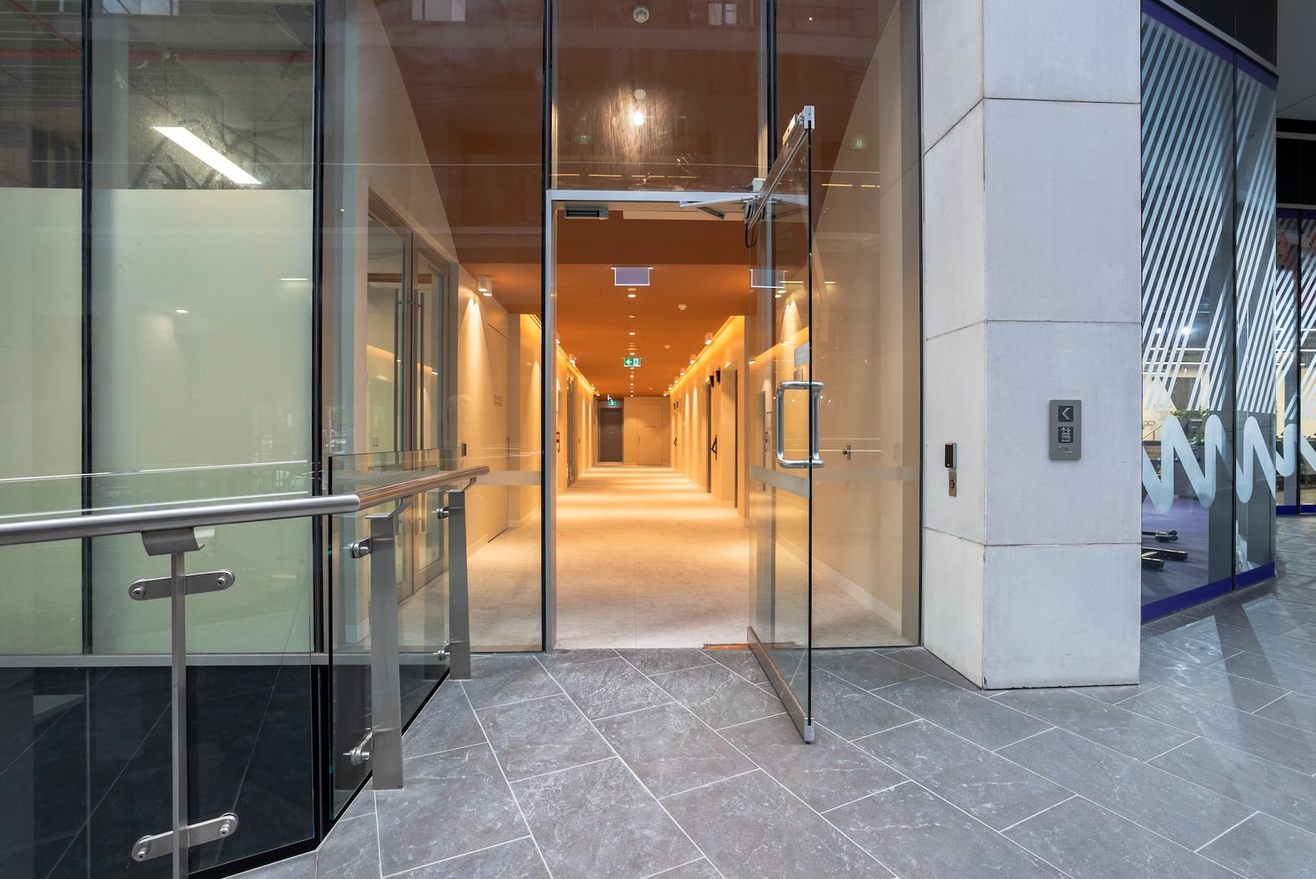 550 Bourke St - Lobby & Amenities